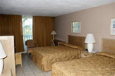 фото отеля Holiday Beach Hotel & Casino