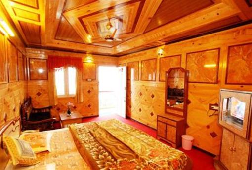 фото отеля Hotel Vikrant Nainital