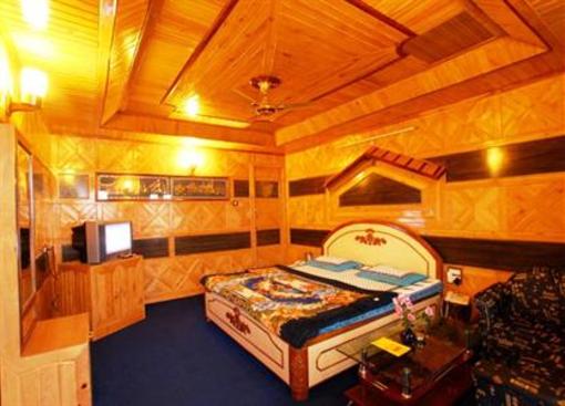 фото отеля Hotel Vikrant Nainital