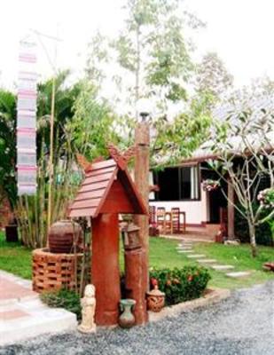 фото отеля Ruen Mai Ngam Resort