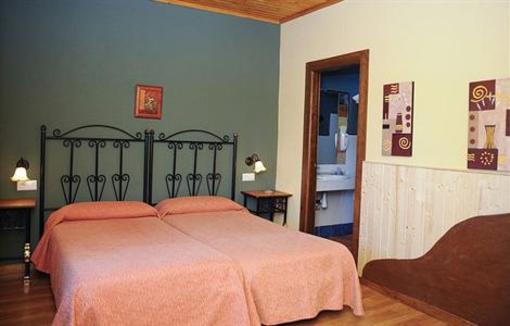фото отеля Hostal Rural Los Rosales