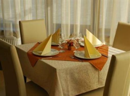 фото отеля Hotel Restaurant Alesia