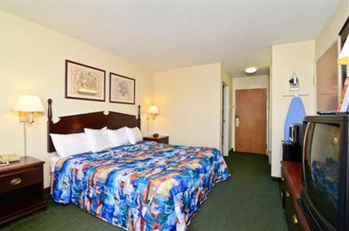 фото отеля Americas Best Value Inn Warren Indiana