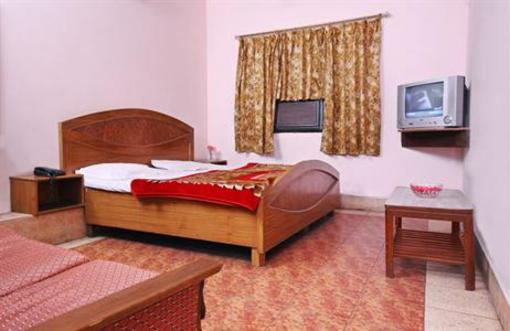 фото отеля Hotel Sahni