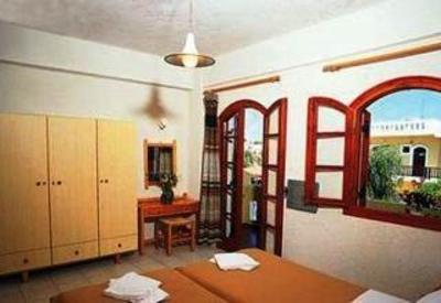 фото отеля Stelios Apartments