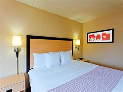 фото отеля La Quinta Inn & Suites Armonk