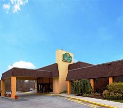 фото отеля La Quinta Inn & Suites Armonk
