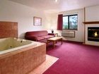 фото отеля Boarders Inn and Suites of Traverse City
