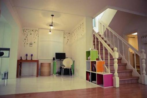 фото отеля Big Tree House Hostel Seoul