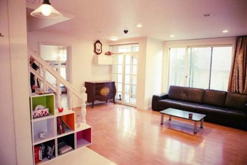 фото отеля Big Tree House Hostel Seoul