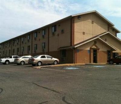 фото отеля Super 8 Motel St. Clairsville