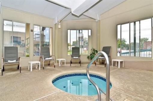 фото отеля BEST WESTERN Tree City Inn