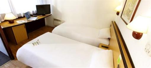 фото отеля Hotel Campanile Auxerre Moneteau
