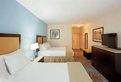 фото отеля Holiday Inn Express in Plainville