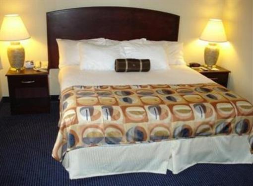 фото отеля AmericInn Lodge & Suites Fort Dodge