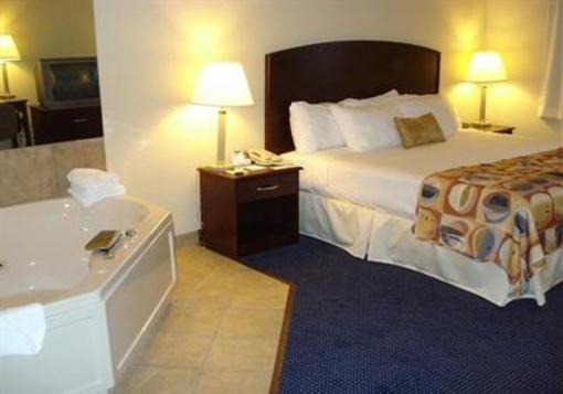 фото отеля AmericInn Lodge & Suites Fort Dodge