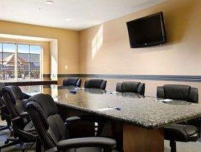 фото отеля Microtel Inn & Suites Fortuna Foothills