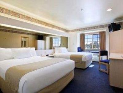 фото отеля Microtel Inn & Suites Fortuna Foothills