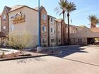 фото отеля Microtel Inn & Suites Fortuna Foothills