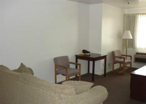 фото отеля Crystal Cottage Inn Clearfield (Utah)