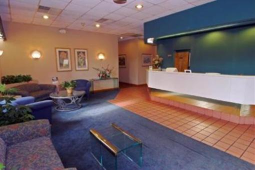 фото отеля Super 8 Garysburg Roanoke Rapids