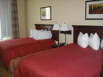 фото отеля Country Inn & Suites Emporia