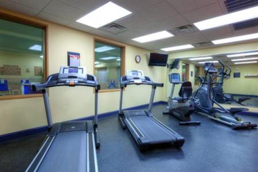 фото отеля Country Inn & Suites Emporia