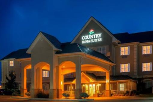 фото отеля Country Inn & Suites Emporia