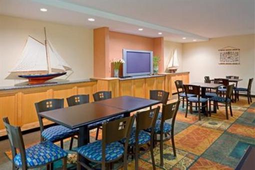 фото отеля Holiday Inn Express Carneys Point
