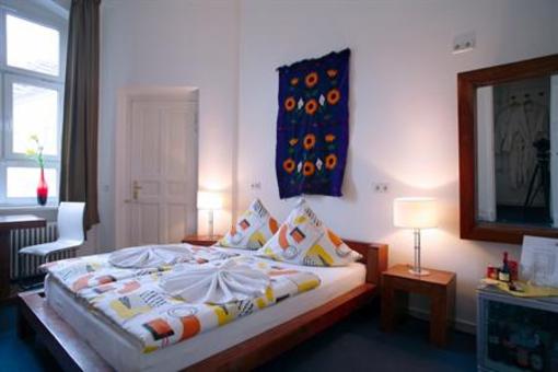фото отеля Stars Guesthouse Berlin