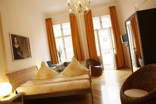 фото отеля Stars Guesthouse Berlin