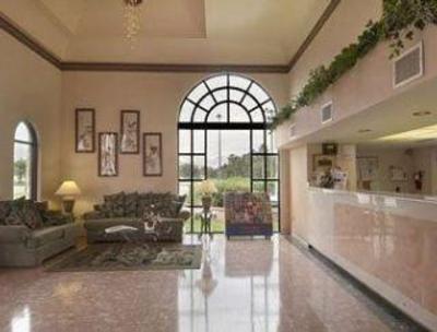 фото отеля Travelodge Suites East Gate Orange