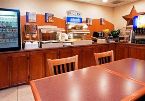 фото отеля Holiday Inn Express Hotel & Suites Houston Kingwood
