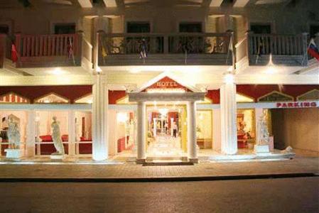 фото отеля Hotel Famissi