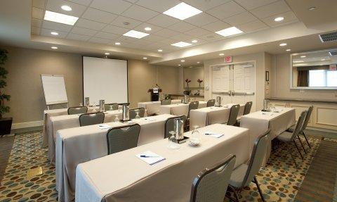 фото отеля Hilton Garden Inn Ridgefield Park