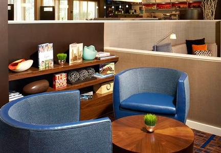 фото отеля Courtyard by Marriott Detroit Warren