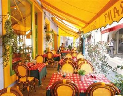 фото отеля Logis Hotel Chez Carriere