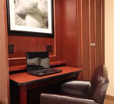 фото отеля Hampton Inn Ft. Lauderdale - Cypress Creek