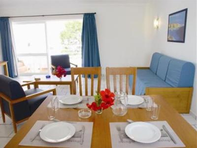 фото отеля Ouratlantico Apartments