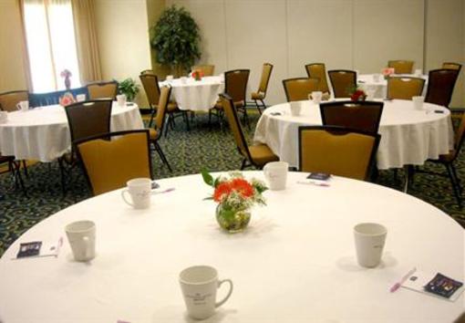 фото отеля SpringHill Suites Pittsburgh Mills