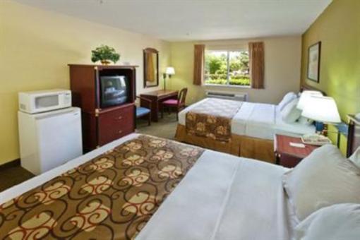 фото отеля Country Hearth Inn Knightdale