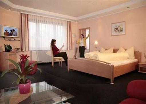 фото отеля Retzerlandhof Familie Graf Hotel Zellerndorf