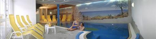 фото отеля Tyrol Hotel Lermoos