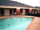 фото отеля Moulton Days Inn