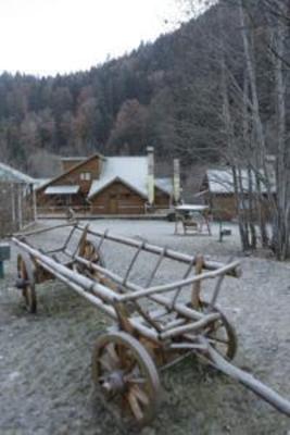 фото отеля Complex Turistic Barlogul Ursului