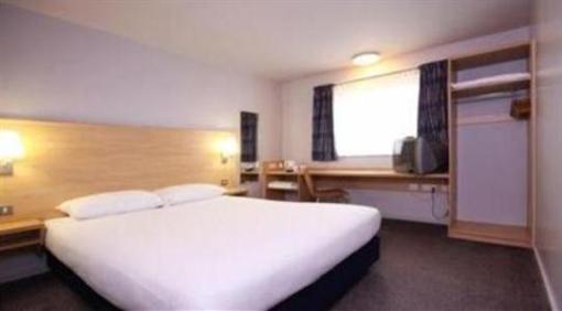 фото отеля Travelodge Hotel Stonehenge Amesbury (England)