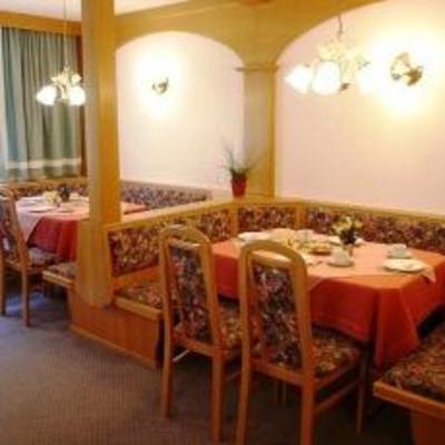 фото отеля Sportpension Intermontana Sankt Leonhard im Pitztal