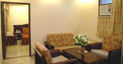 фото отеля Hotel Raj Plaza