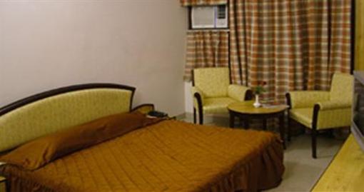 фото отеля Hotel Raj Plaza
