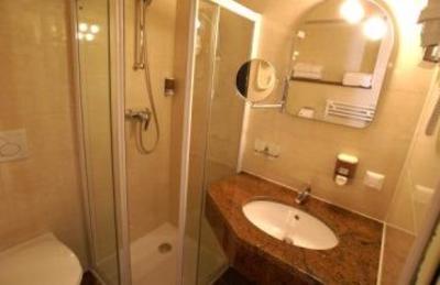фото отеля Appartement zur Post Ferlach